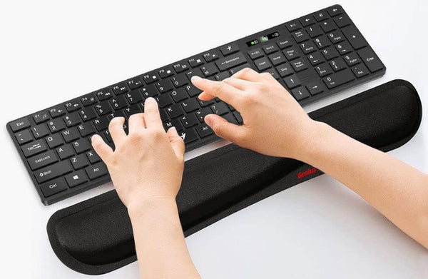 Genius: Keyboard Pad With Wrist Rest